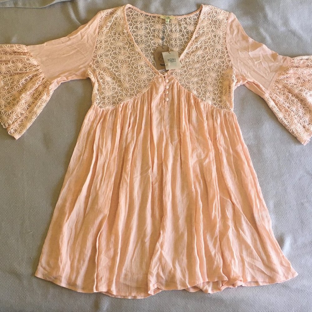 Kori Dress Size Large Lace Bell Sleeve Brand New with Tags *Easter*